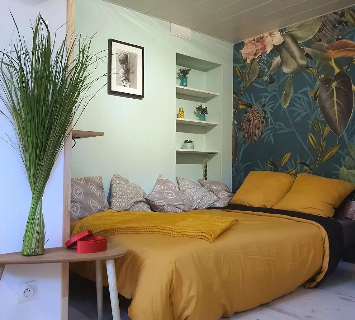 Apartment Studio In Fresnes Fresnes